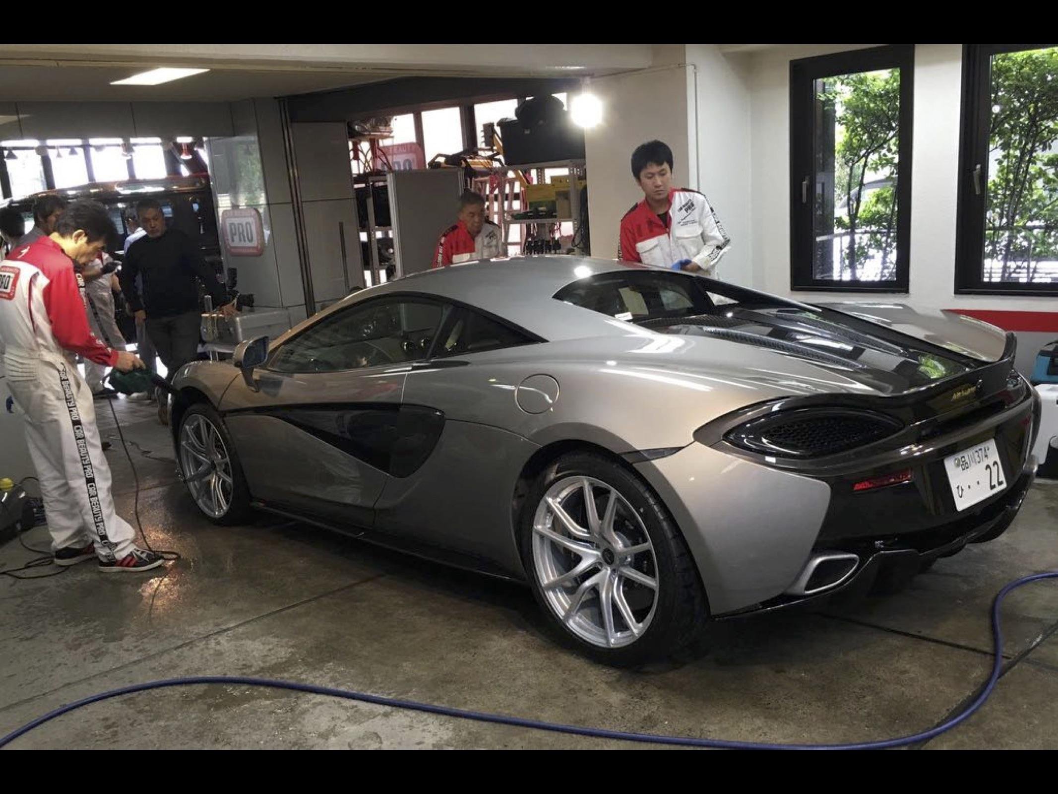 汽車油(yóu)漆外(wài)觀