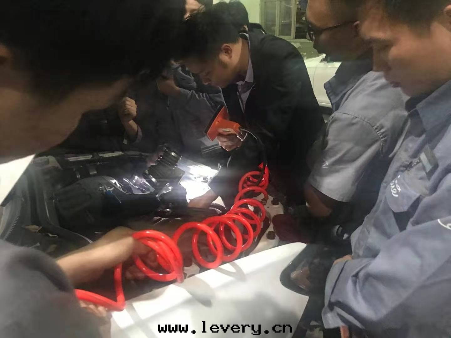 優道(dào)發(fà)動(dòng)機(jī)清(qīng)洗