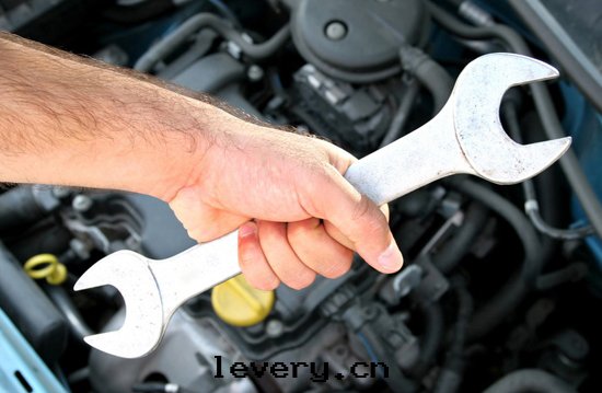 如(rú)何延长爱(ài)車壽命 充分(fēn)養護爱(ài)車是(shì)關(guān)鍵