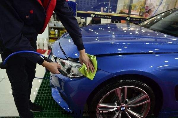 汽車養護用(yòng)品有(yǒu)两(liǎng)種(zhǒng)方(fāng)法(fǎ)進(jìn)行分(fēn)類(lèi)，你知道(dào)吗？