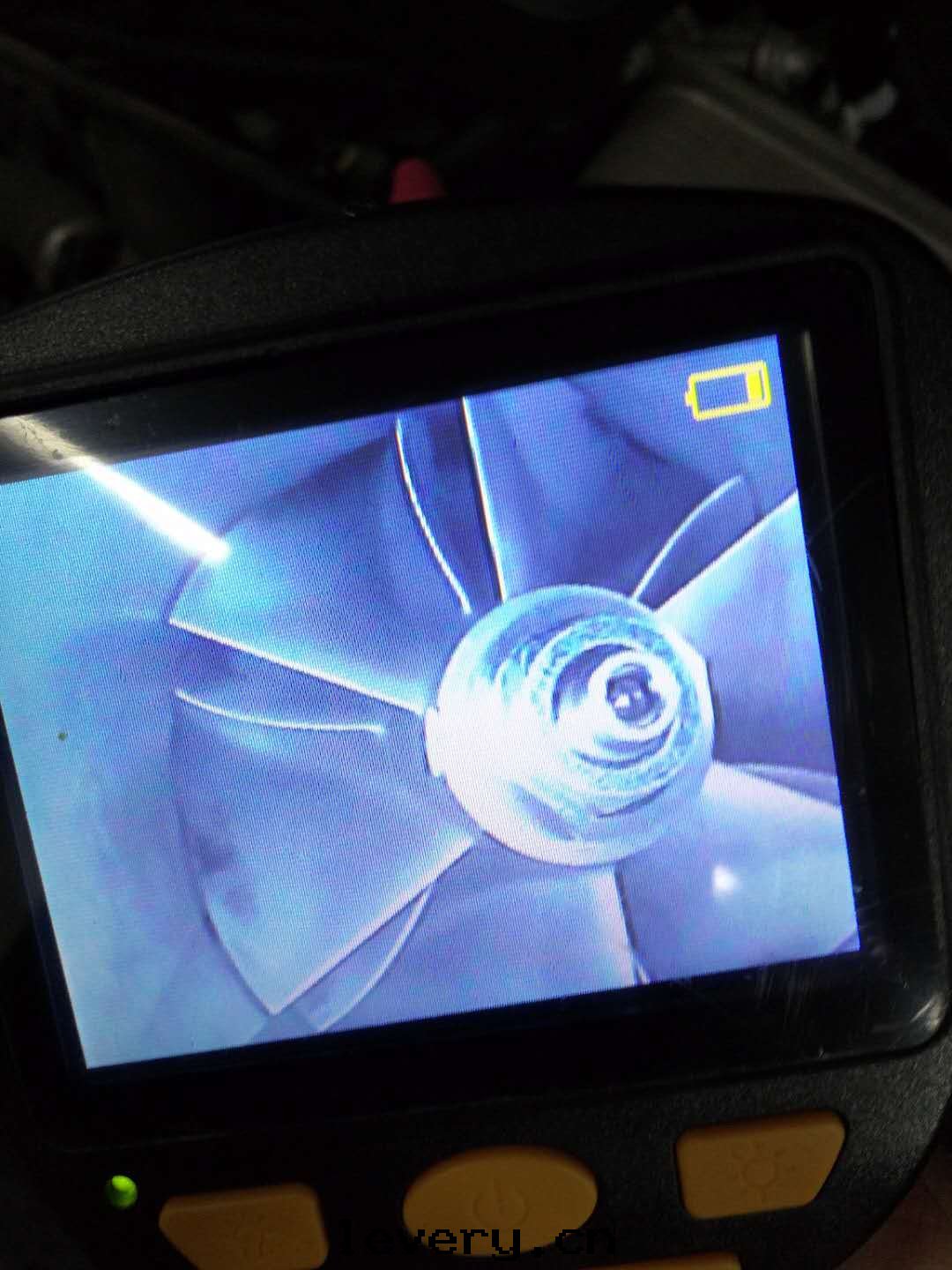 防凍液一(yī)定(dìng)要按时(shí)更(gèng)换，看(kàn)看(kàn)这(zhè)个(gè)你就(jiù)知道(dào)冷(lěng)卻液有(yǒu)多(duō)麼(me)重(zhòng)要了(le)！