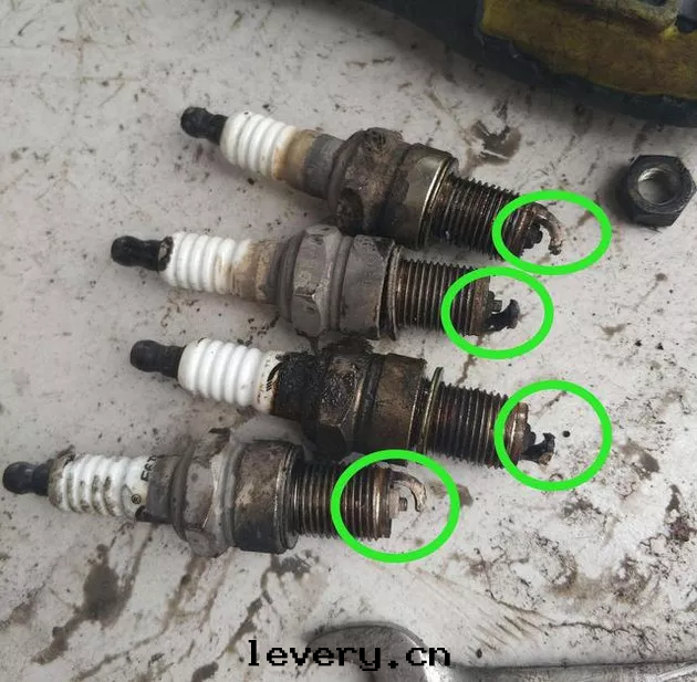 冬天路(lù)滑威脅安(ān)全(quán)？刹車系(xì)統这(zhè)樣(yàng)保養